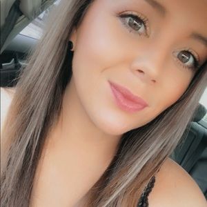 Meet your Posher, Casey